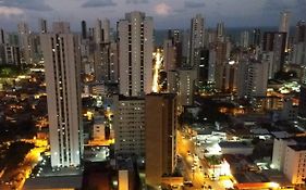 Lindo flat. Boa Viagem ao lado do shopping Recife